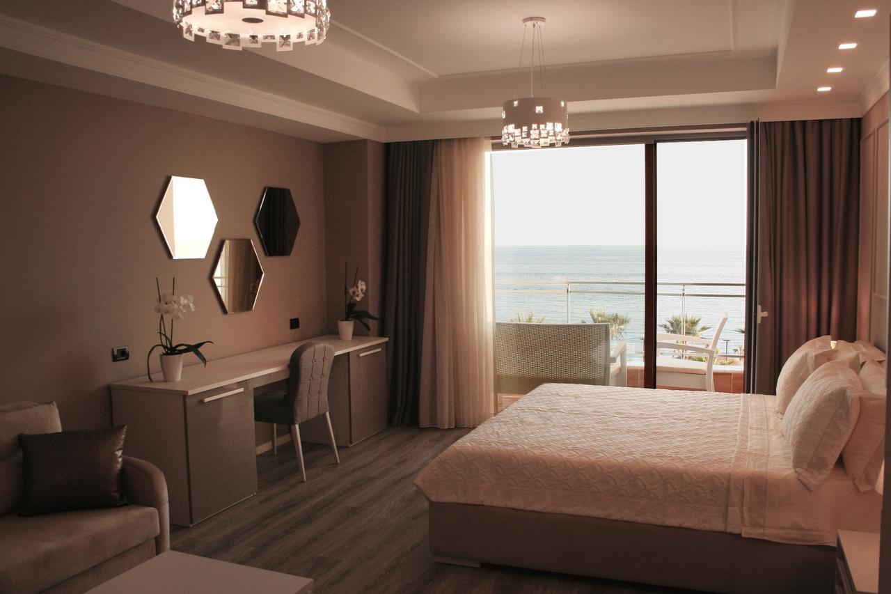 Hotel Morina Palace Dhërmi Buitenkant foto