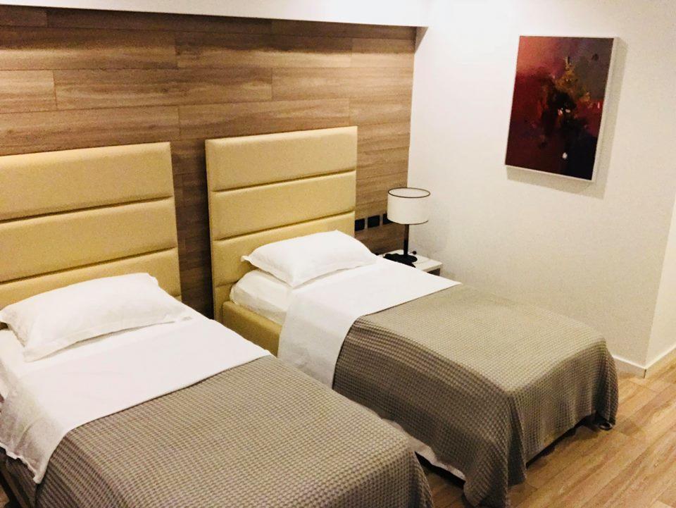 Hotel Morina Palace Dhërmi Buitenkant foto
